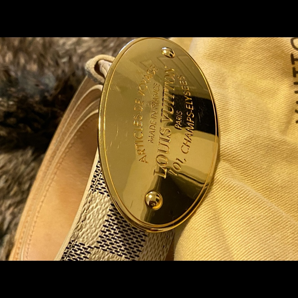 Authentic LV Damiee Azur belt size 38